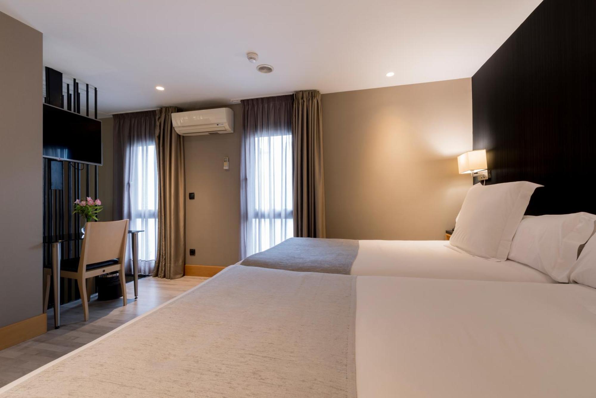 Hotel Plaza A Coruña Eksteriør billede